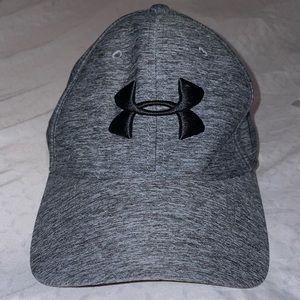 Mens Under Armour ball cap